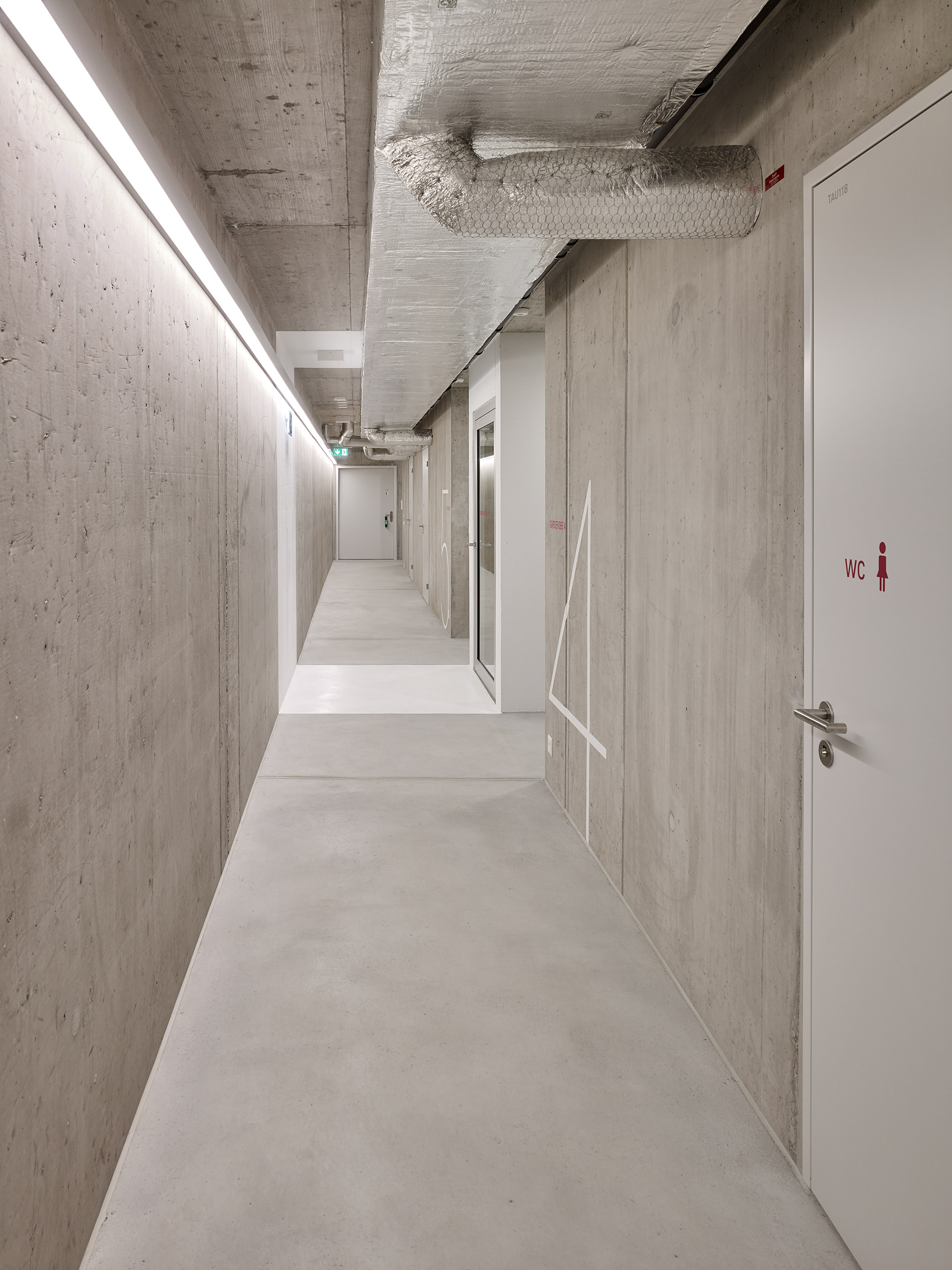 Dreifachturnhalle Kantonsschule Wettingen